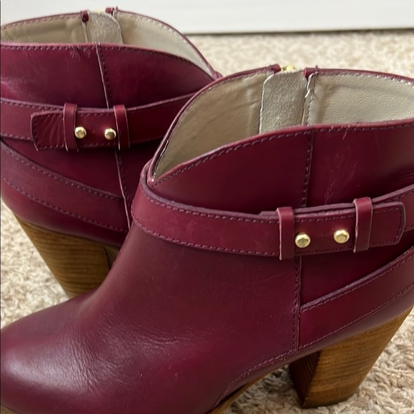 Boden Wine / Burgundy Ankle Boots with Chunky Stacked Heel - Size 38 / 7 - Picture 7 of 16